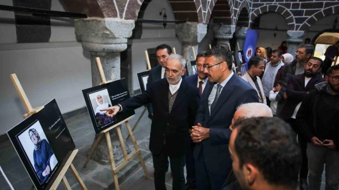 Hakkari'de 'Üç Kuşak Hakkari' fotoğraf sergisi açıldı