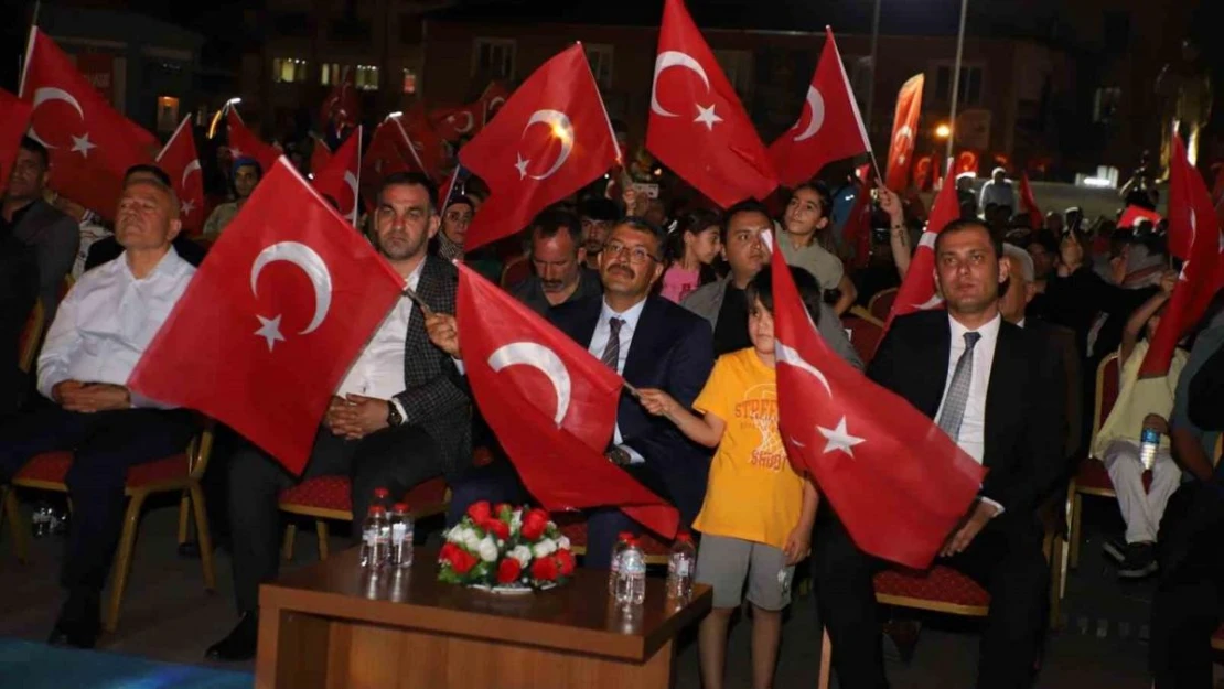 Hakkari'de 15 Temmuz etkinliğine yoğun ilgi