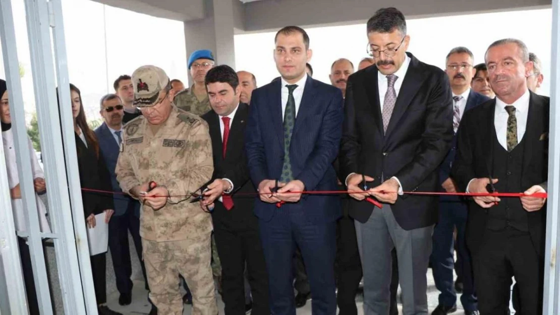 Hakkari'de cumhuriyetin 100. yılına özel sergi