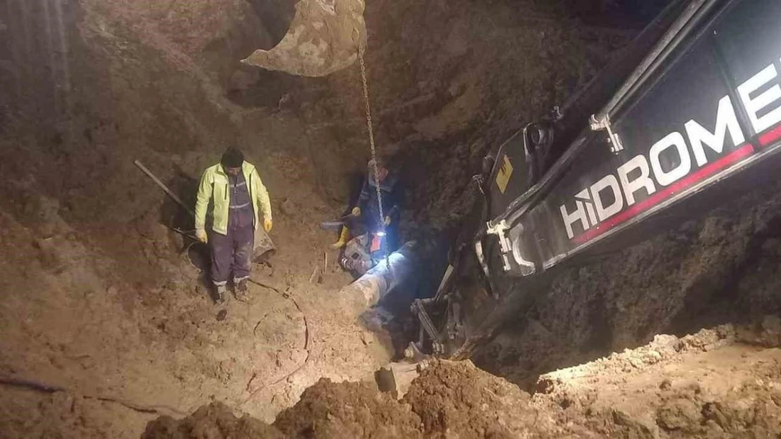 Hakkari'de patlayan içme suyu şebekesi onarıldı