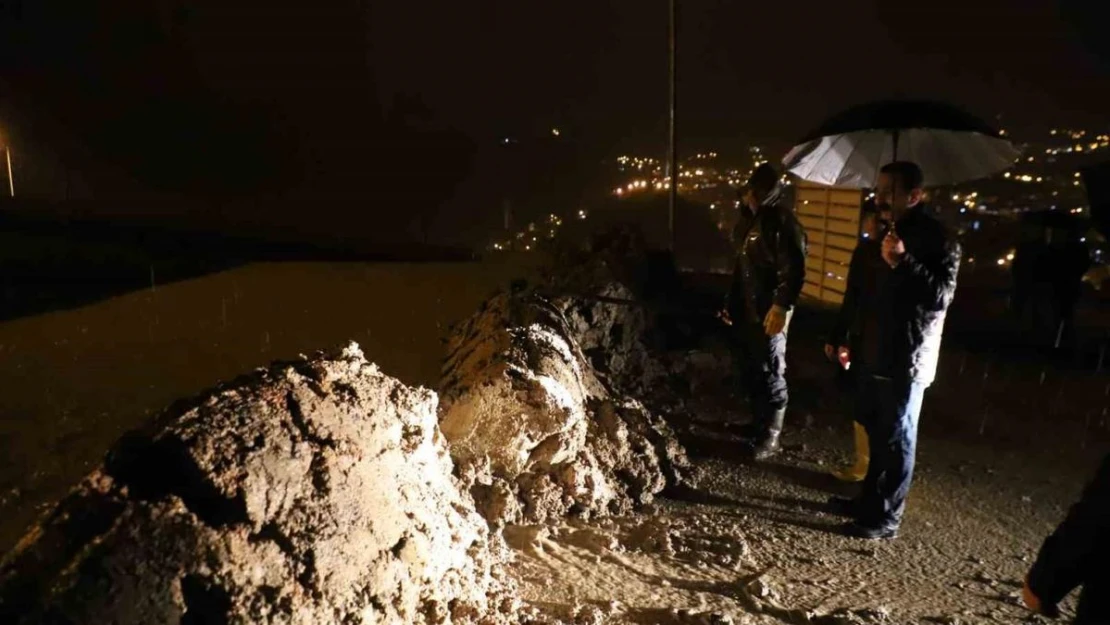 Hakkari'de sel suları ile mücadele çalışması