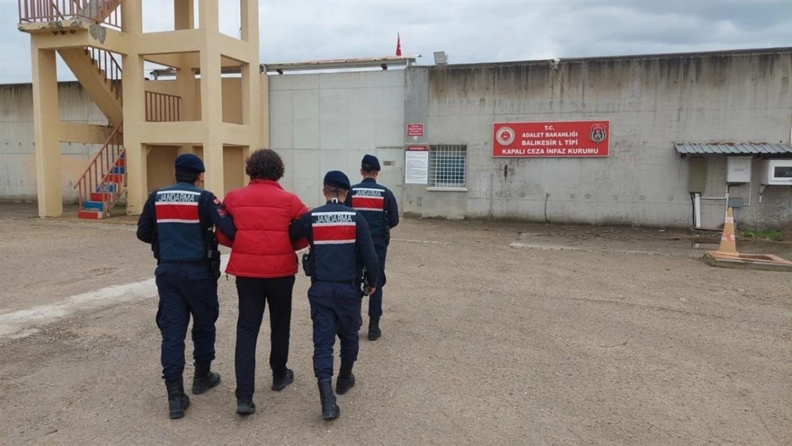 Hakkında 4 yıl hapis cezası bulunan FETÖ'cü yakalandı