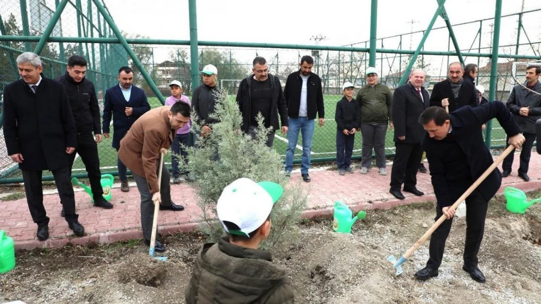 Hasan Kılca: 'Yeşil alanlar şehirlerin kimliklerini oluşturuyor'