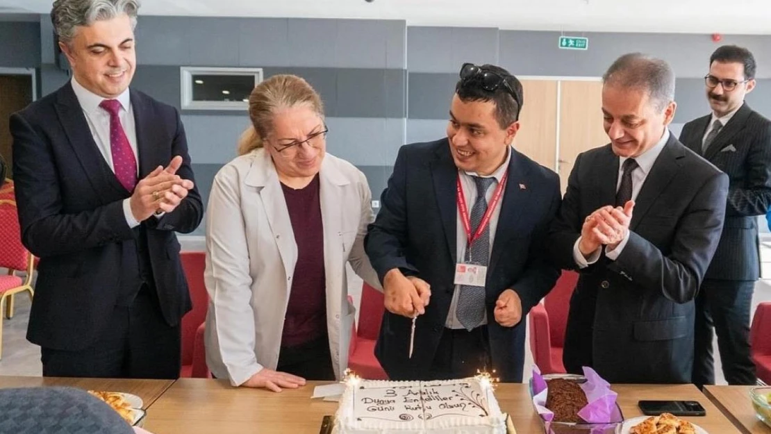 Hastanede çalışan engelli bireyler unutulmadı