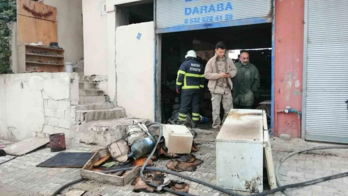 Hatay'da çıkan ev yangınına itfaiye müdahale etti