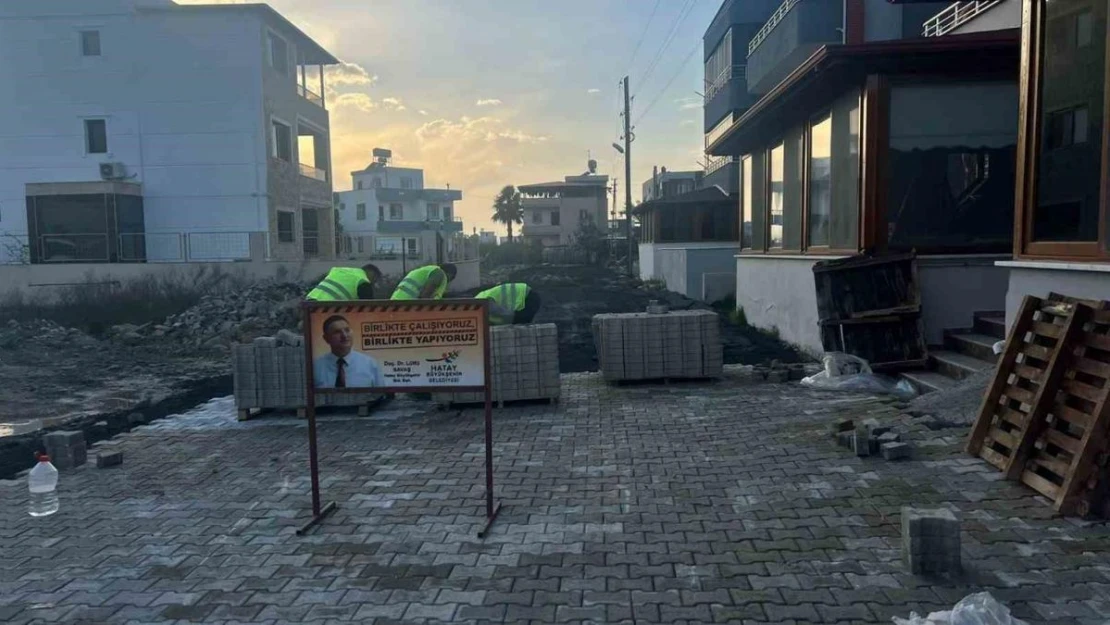 Hatay'da il genelinde yol çalışmaları sürüyor