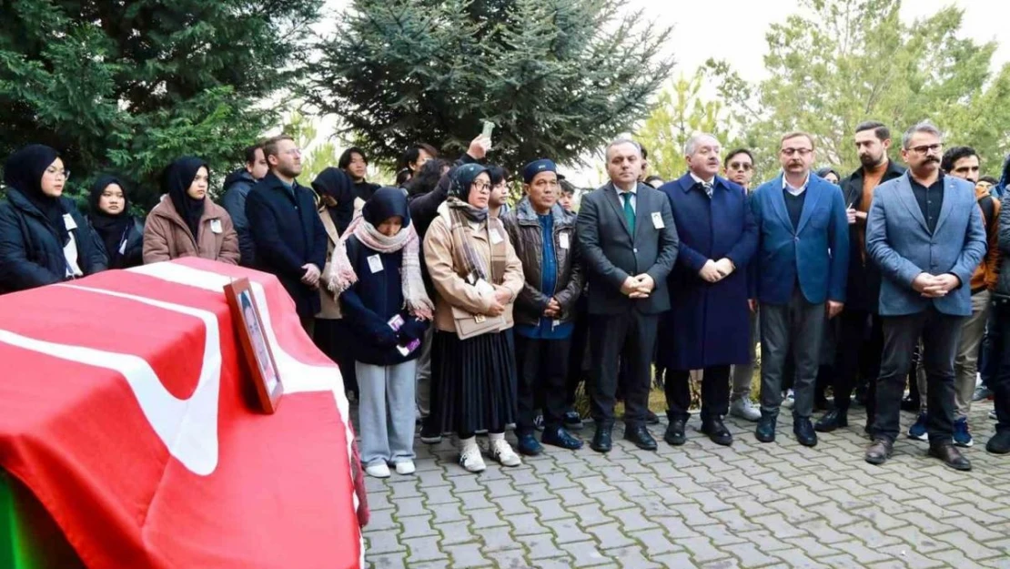 Hayatını kaybeden Endonezyalı ERÜ öğrencisi törenle son yolculuğuna uğurlandı