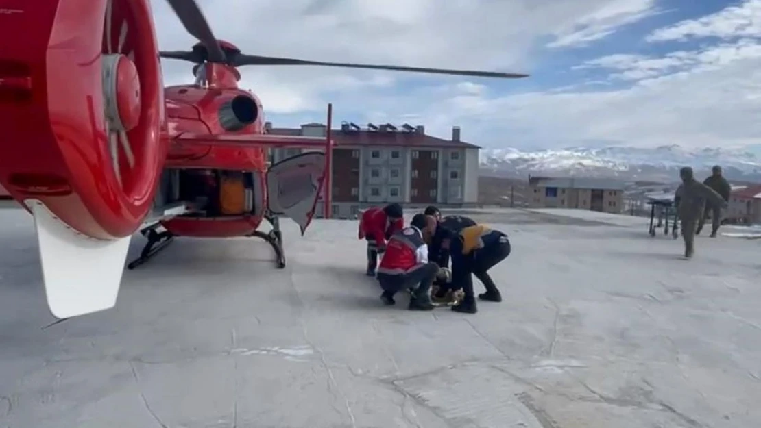 Helikopter ambulans böbrek hastası için havalandı