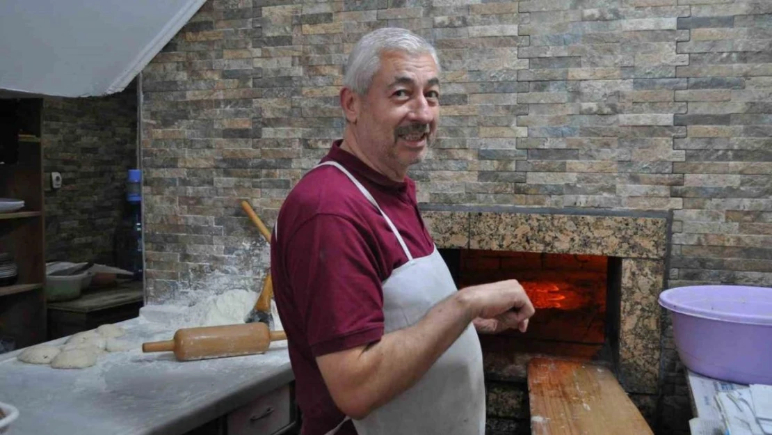 Herkes soğukla mücadele ederken o sıcaktan bunalıyor