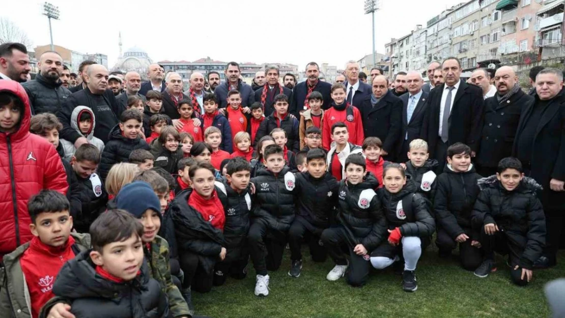 İBB Başkan Adayı Kurum'dan Karagümrükspor'a müjde: 'Yeni tesisimizi el ele verip İstanbul'umuza kazandıracağız'