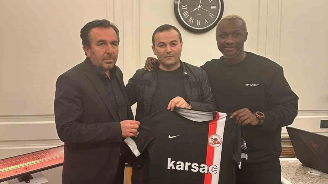 İbrahim Yattara Sivas'ta Amatör Lig takımına transfer oldu