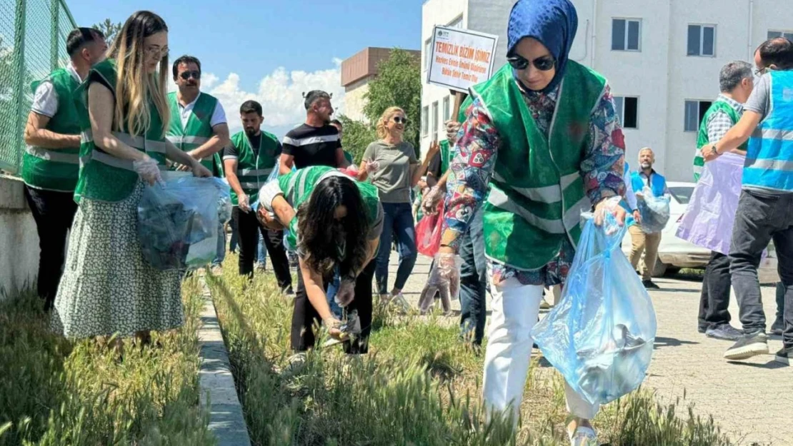 Iğdır'da 5 Haziran 'Dünya Çevre Günü' dolayısıyla çevre temizliği düzenlendi