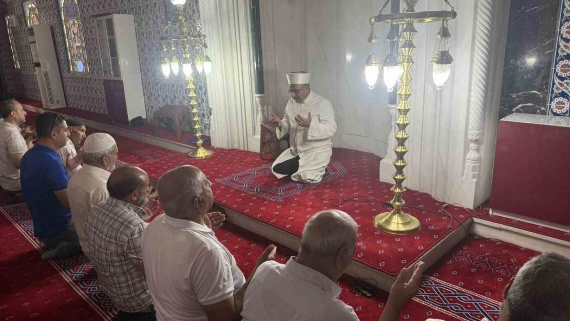 Iğdır'da İsmail Haniye için sela okundu, Kuranı Kerim okunarak dualar edildi