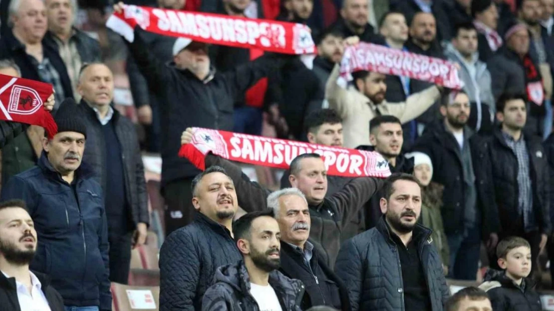 İki dönem transfer yasağı alan Samsunspor, bilet fiyatlarını yarıya indirdi