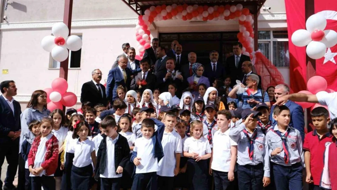 İlk ders zili çaldı, Erzincan'da 42 bin öğrenci ders başı yaptı