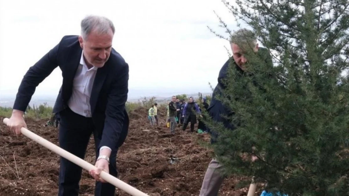 İnegöl'de ''Cumhuriyete Nefes'' Fidanları Dikildi