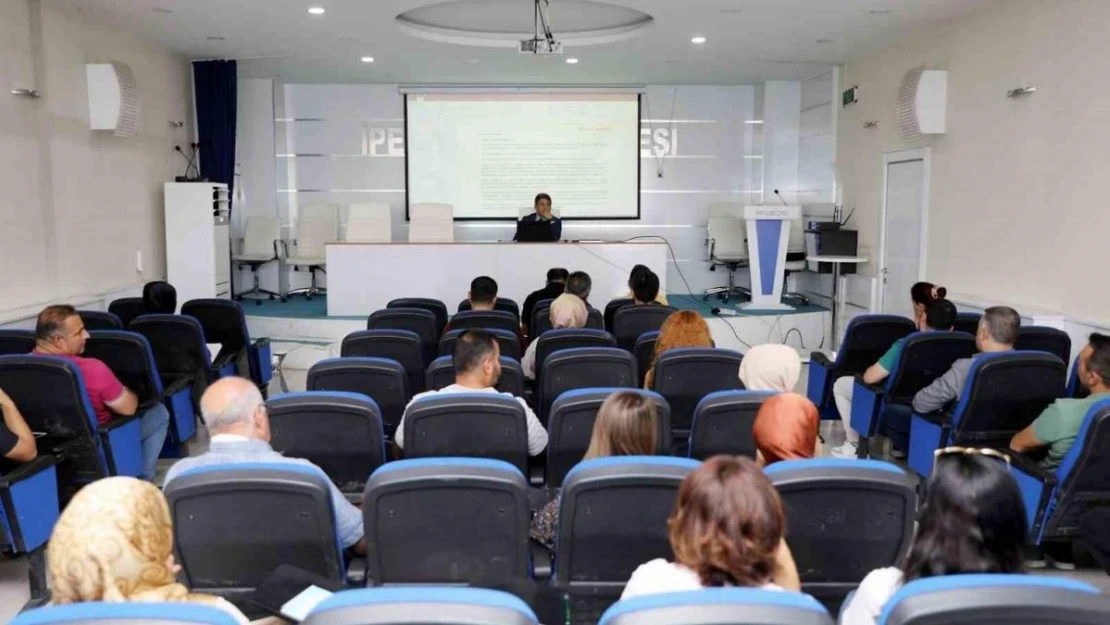 İpekyolu Belediyesi personellerine 'Taşınır Mal Yönetmeliği' hakkında eğitim semineri düzenledi