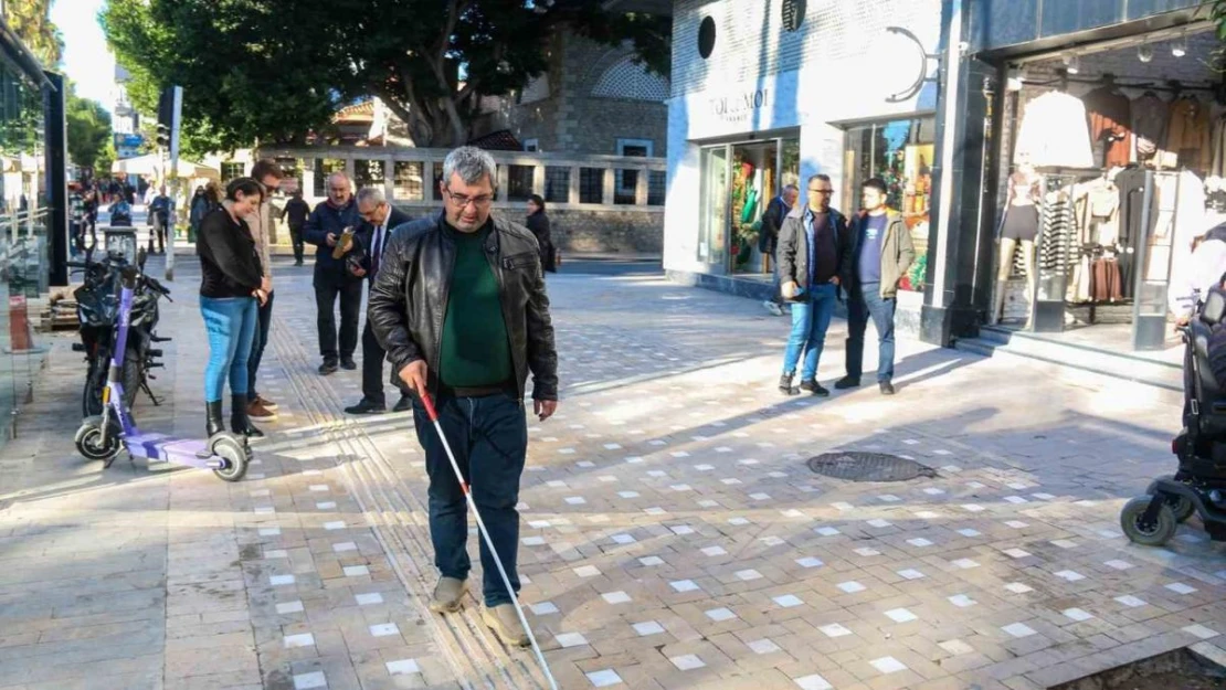 İşgal altındaki engelli kılavuz çizgileri yenilendi