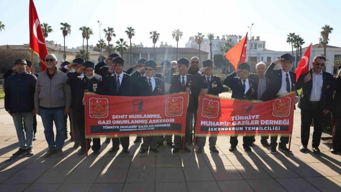 İskenderun'da kahraman gaziler, şehitleri andı