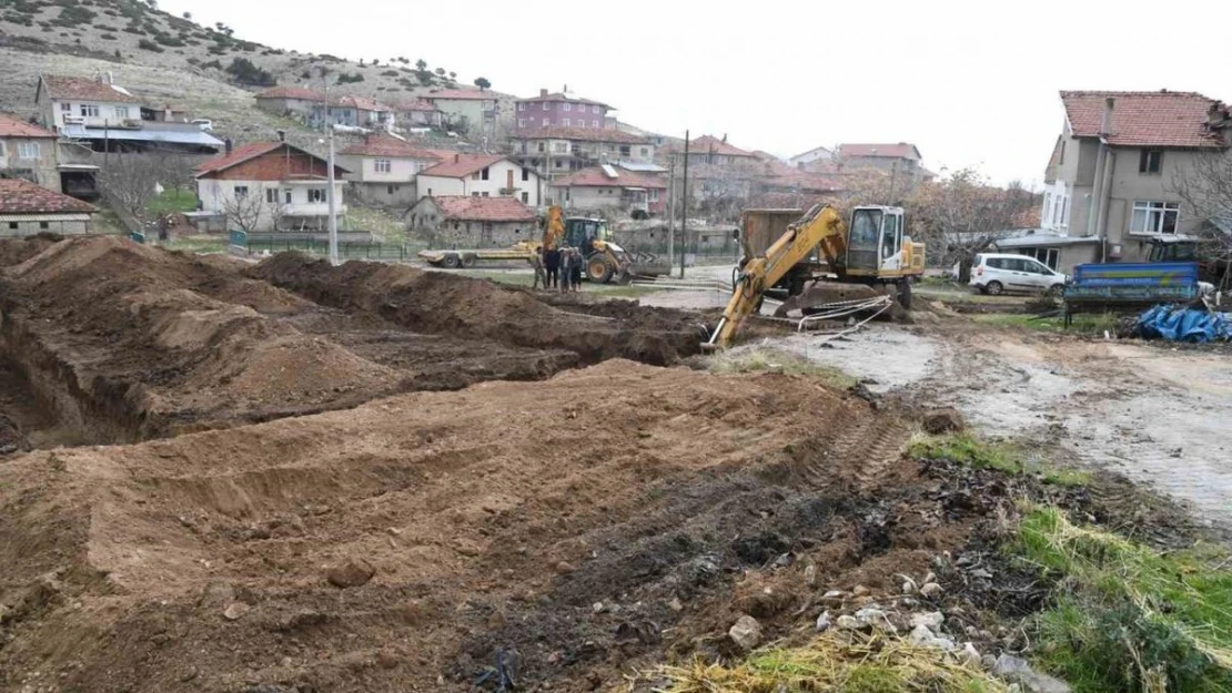 Isparta Belediyesinin desteğiyle Kayı köyüne sosyal tesis inşa ediliyor