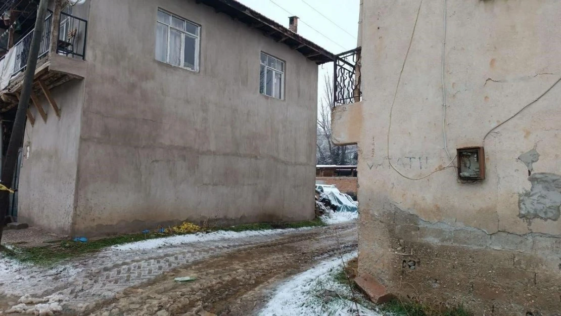 Isparta'da pencereden düşen yaşlı adam hayatını kaybetti