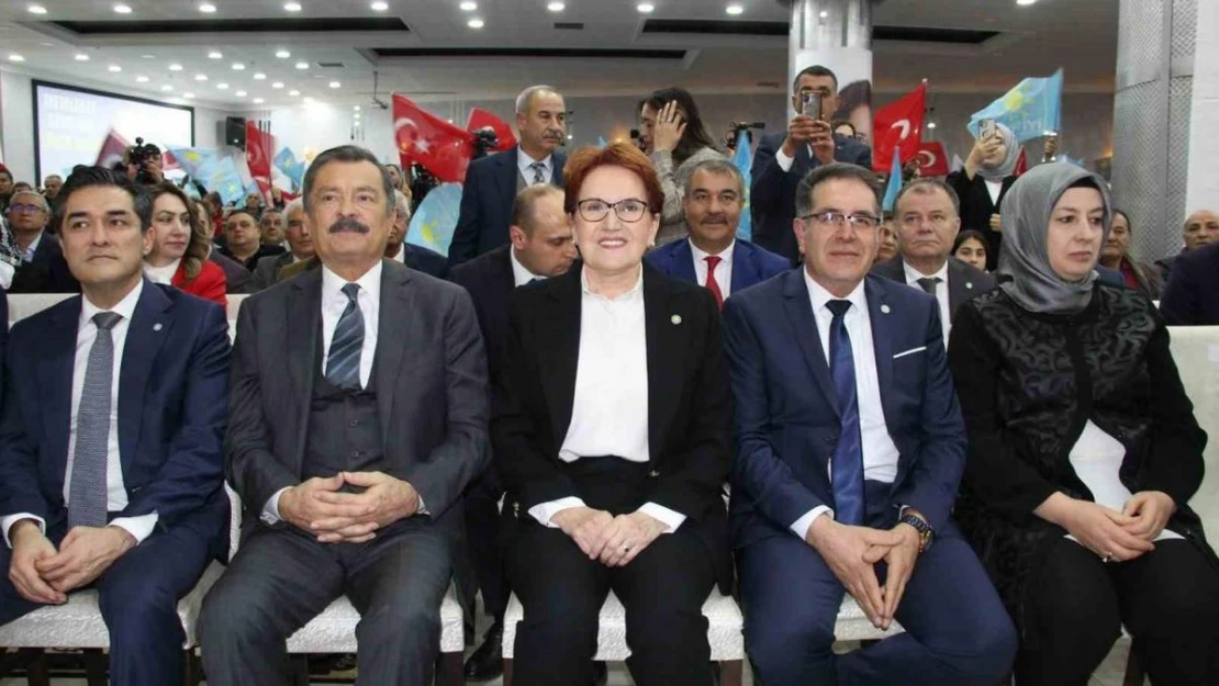 İyi Parti Genel Başkanı Akşener: 'Hiçbir ülkeye posta koyamadığımız bir alengirli dış politikayla karşı karşıyayız'