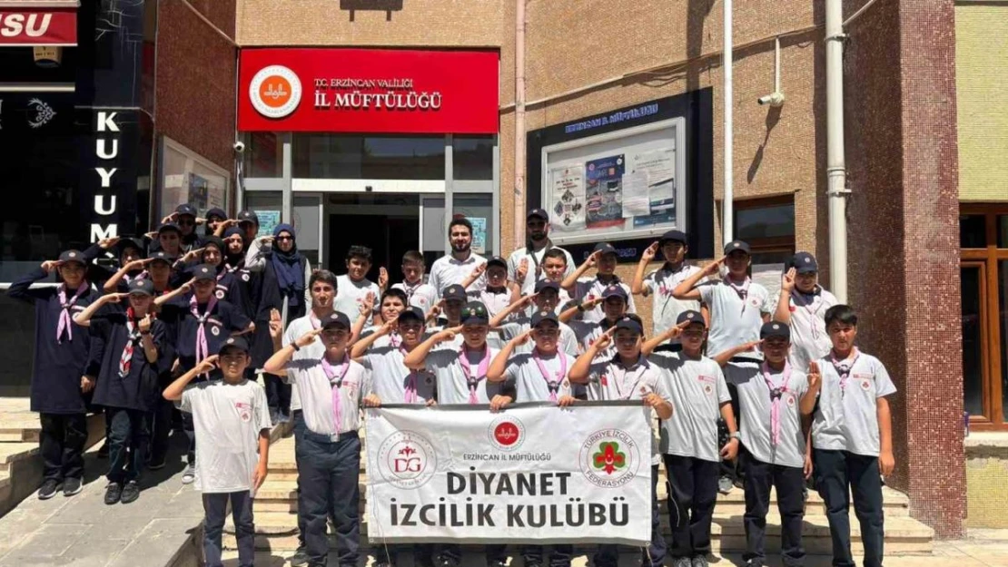 İzciler kamp için uğurlandı