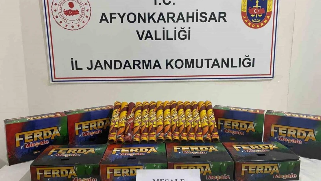 İzinsiz hava fişek ve meşale satışı yapan zücaciyeye jandarma baskını