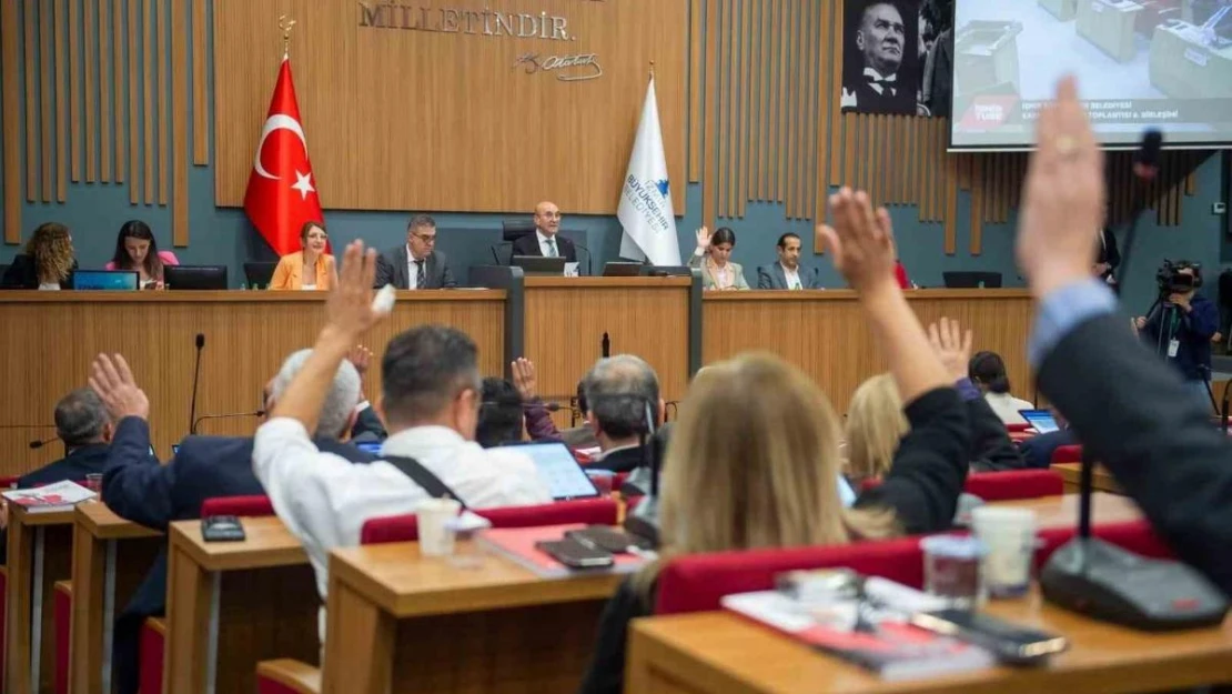 İzmir'de su baskını mağdurlarına nakdi yardım meclisten geçti