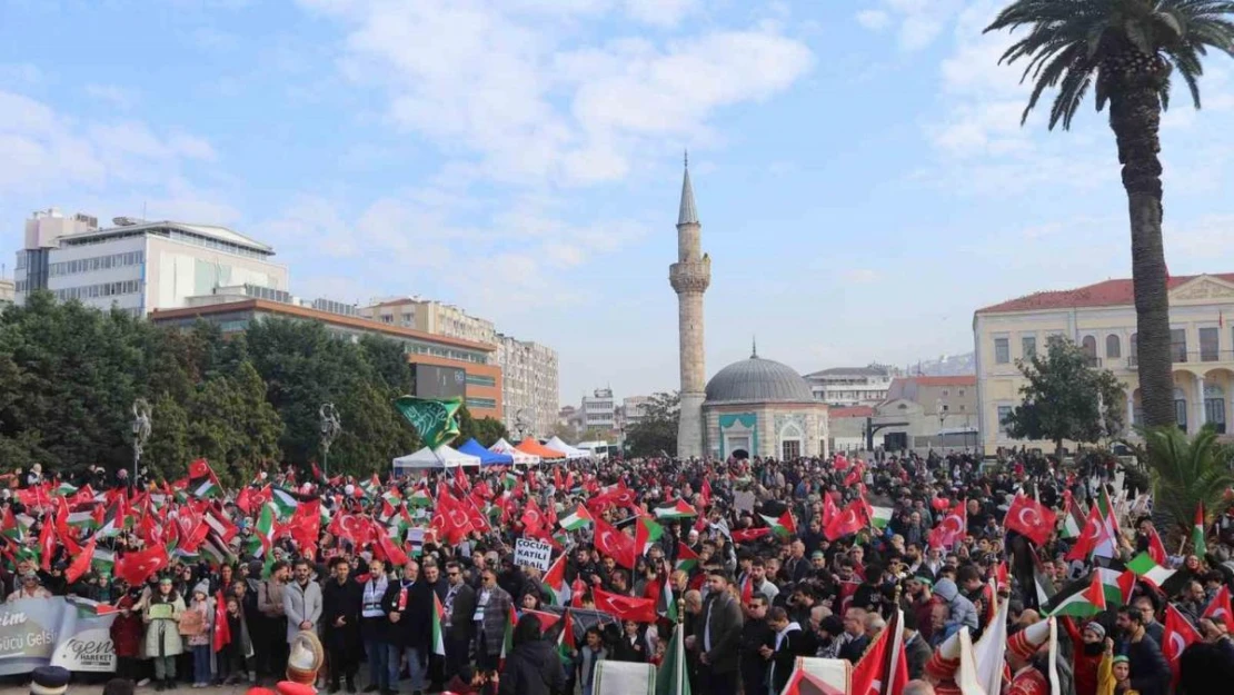 İzmirliler Filistin'e destek için yürüdü