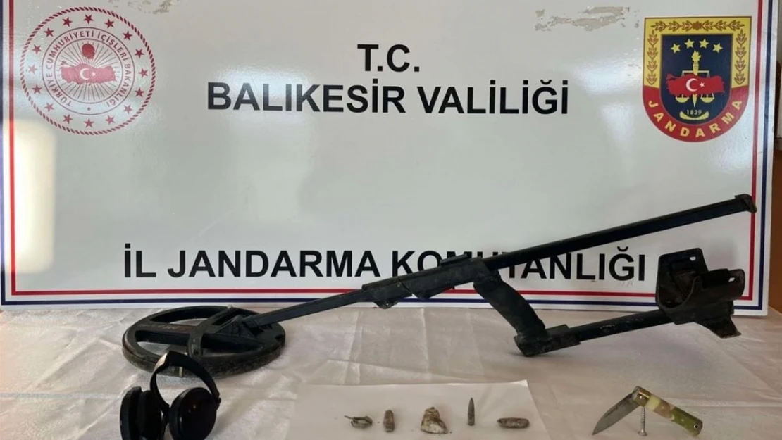 Jandarma, kültür ve tabiat varlıkları kaçakçılarını yakaladı