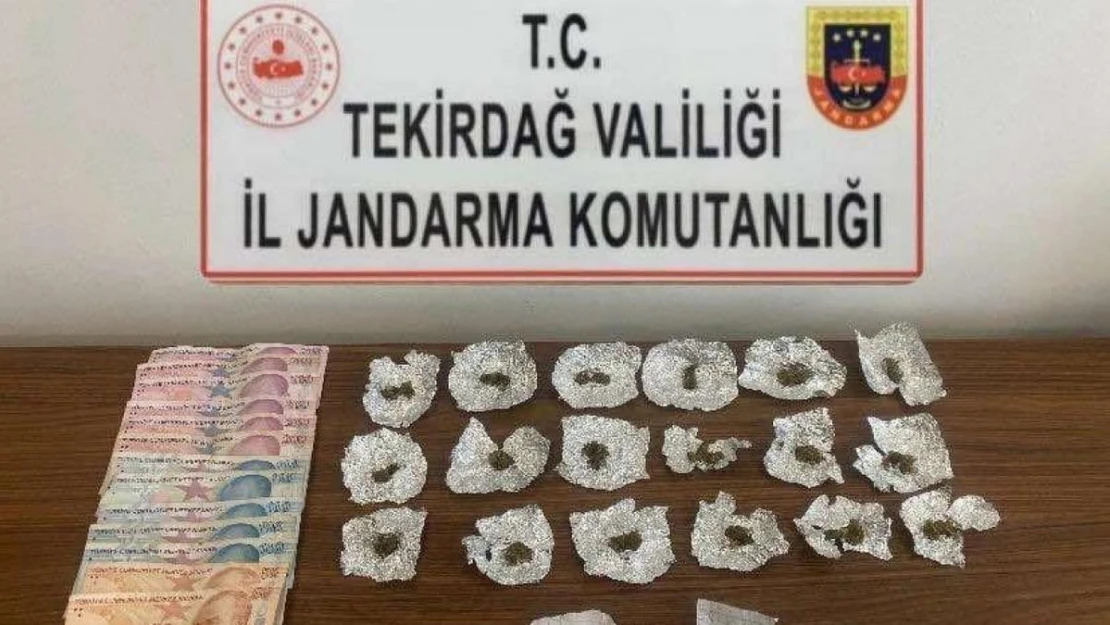 Jandarma uyuşturucuya geçit vermiyor: 8 gözaltı