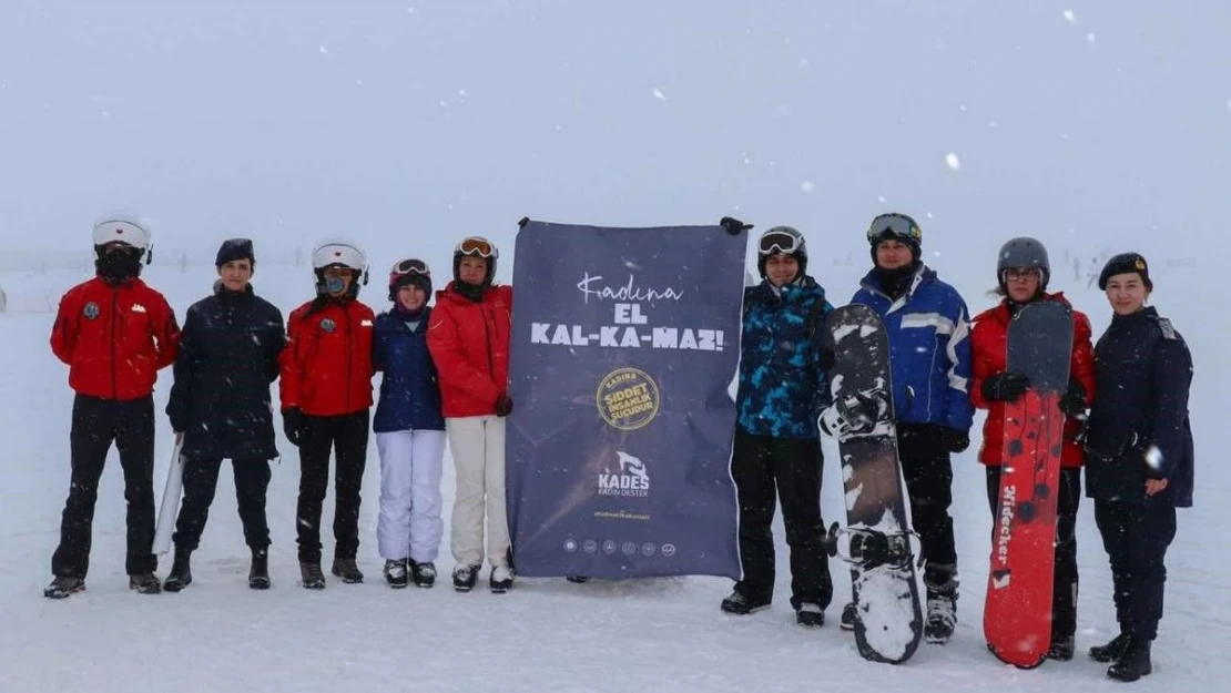 Jandarmadan Erciyes'te tatilcilere KADES bilgilendirmesi