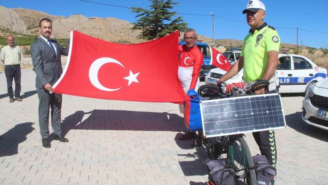 Kahraman Polis Fethi Sekin anısına bin 500 kilometre pedal çevirdi