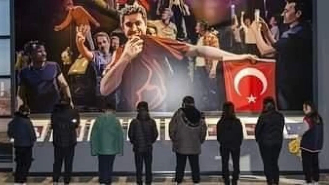 Kahramankazanlı öğrenciler '15 Temmuz Şehitleri ve Demokrasi Müzesi'ni gezdi