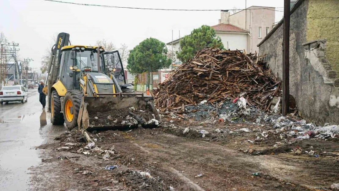 Kahramanmaraş'ta hafriyat atıkları temizleniyor