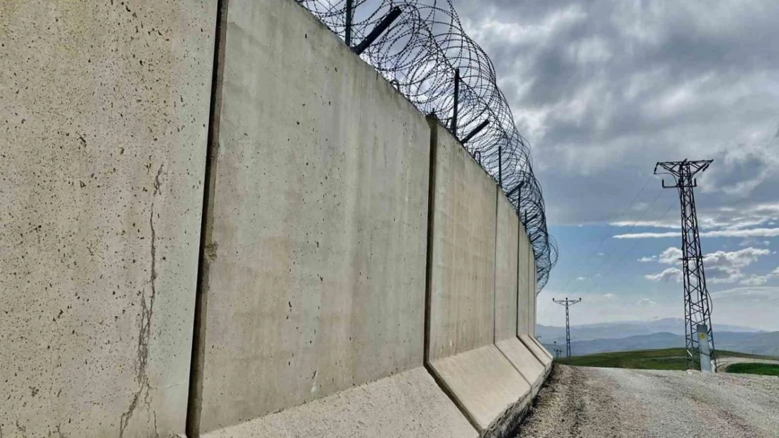 Kamera ve sismik sensörlerle denetlenen İran sınırında kuş uçurtulmuyor