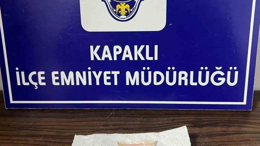 Kapaklı'da bir şahsın üzerinde eroin ele geçirildi