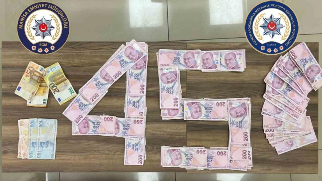 Kapalı kasa kamyonet içinde 33 göçmen yakalandı