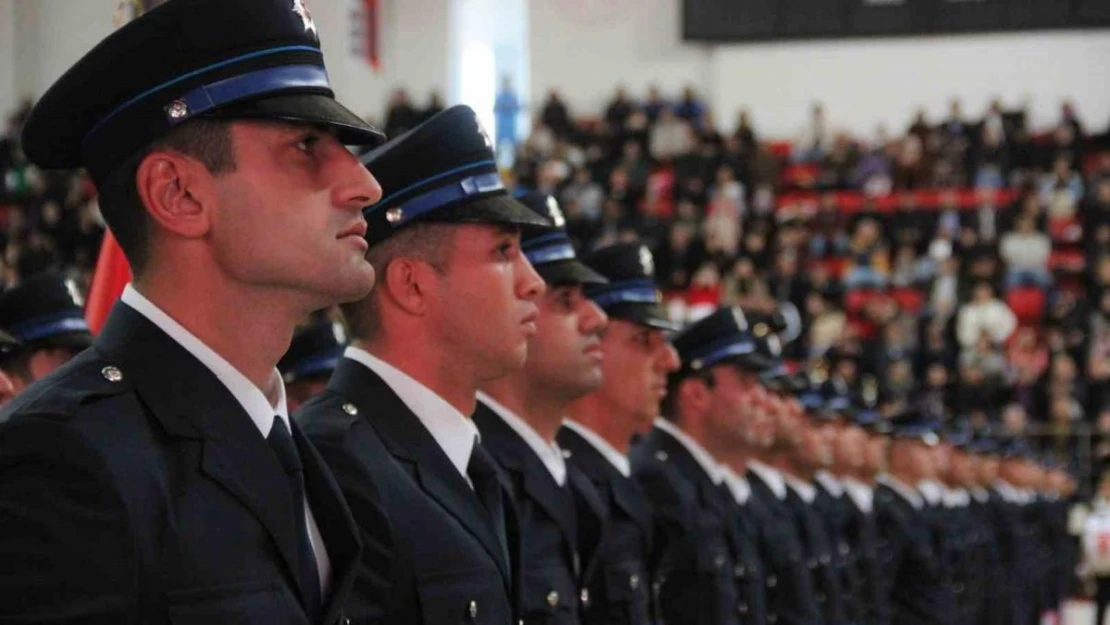 Karaman POMEM'de 373 polis adayı mezun oldu