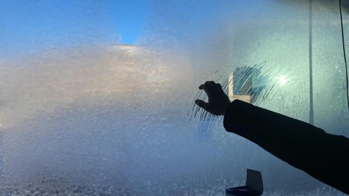 Karlıova'da hava sıcaklığı eksi 10 dereceye kadar düştü