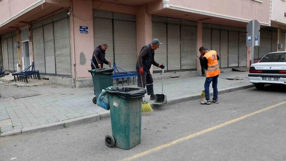 Kars Belediyesi'nden temizlik kampanyası