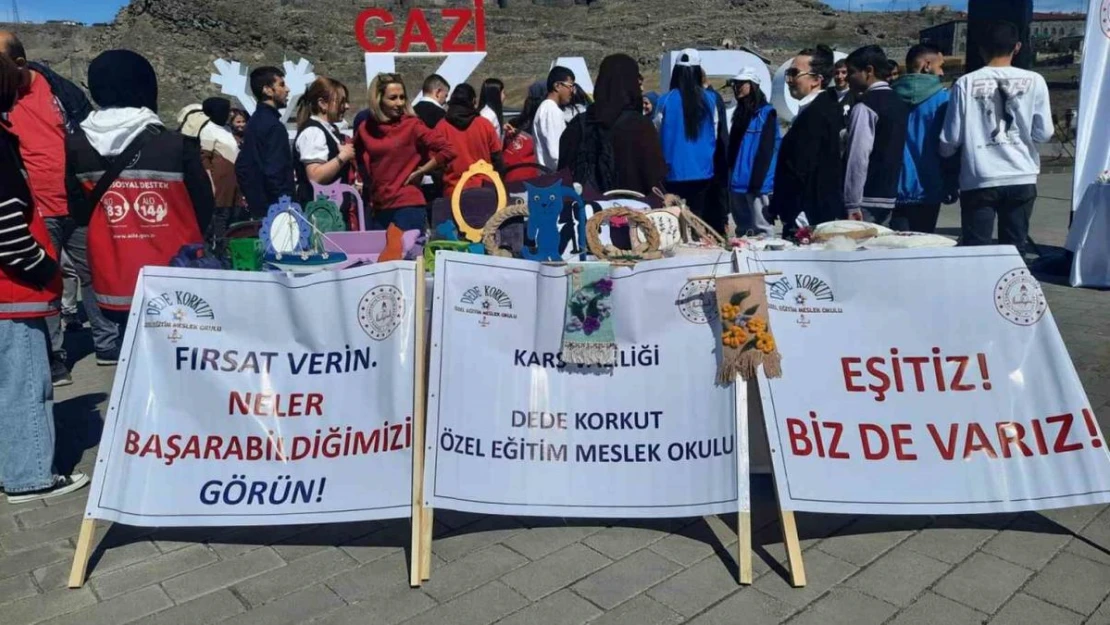 Kars'ta Otizm Günü etkinliği