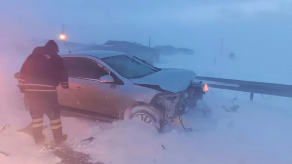 Kars'ta trafik kazası: 1 ölü, 6 yaralı