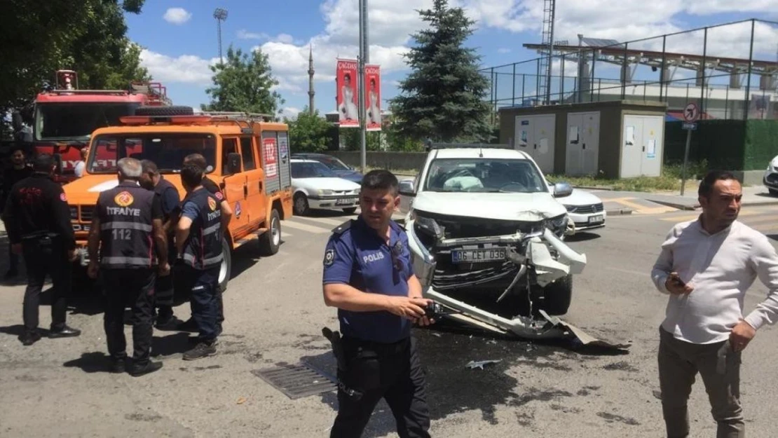 Kars'ta trafik kazası: 5 yaralı