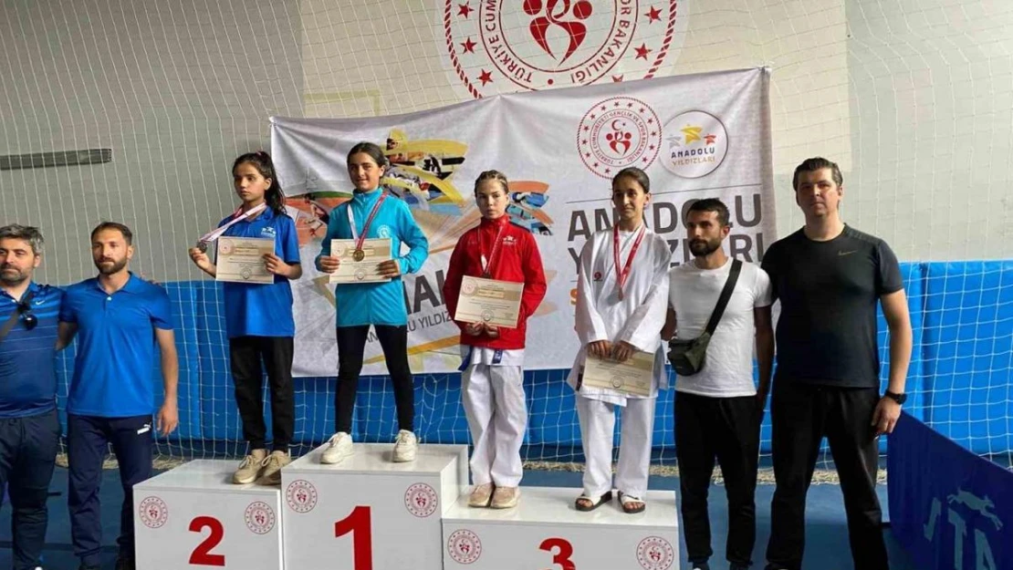 Karslı sporcular madalyayla döndü