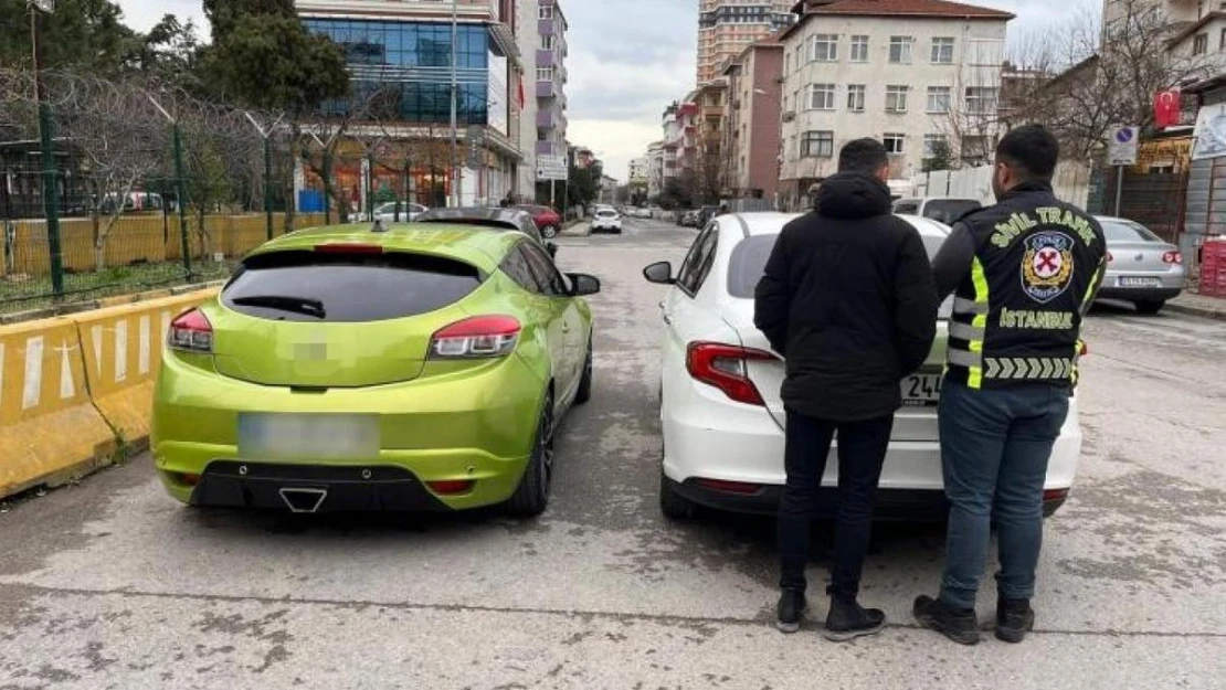 Kartal'da makas pahalıya patladı: Trafikten men edildi