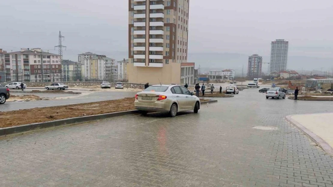 Kastamonu'da buzlanma kazaları da beraberinde getirdi