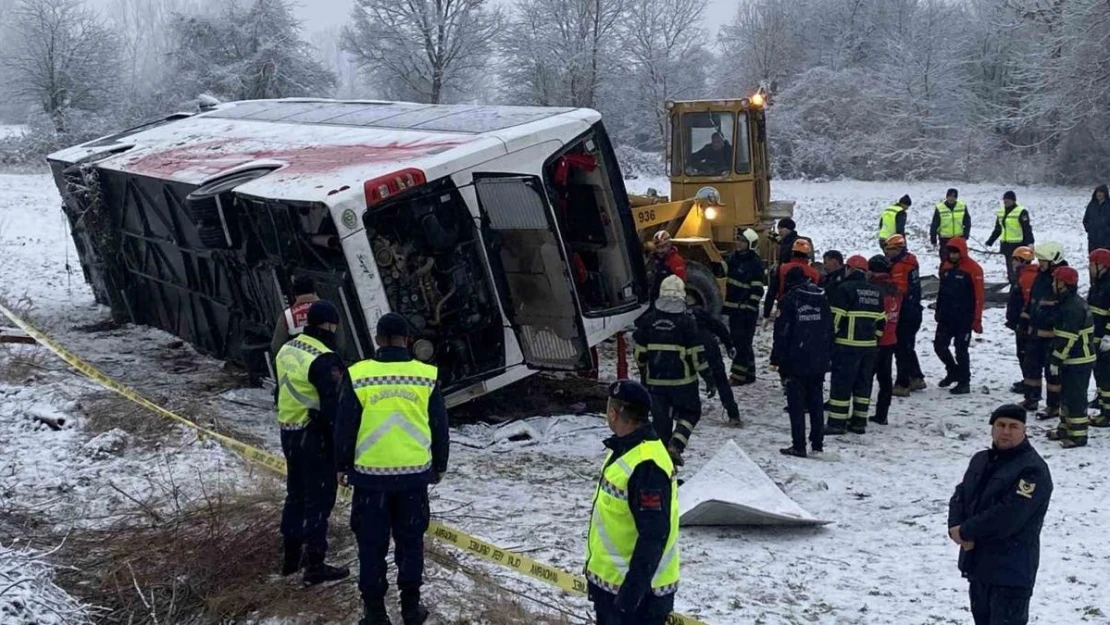 Kastamonu'daki feci kazada 6 kişi öldü, 33 kişi yaralandı