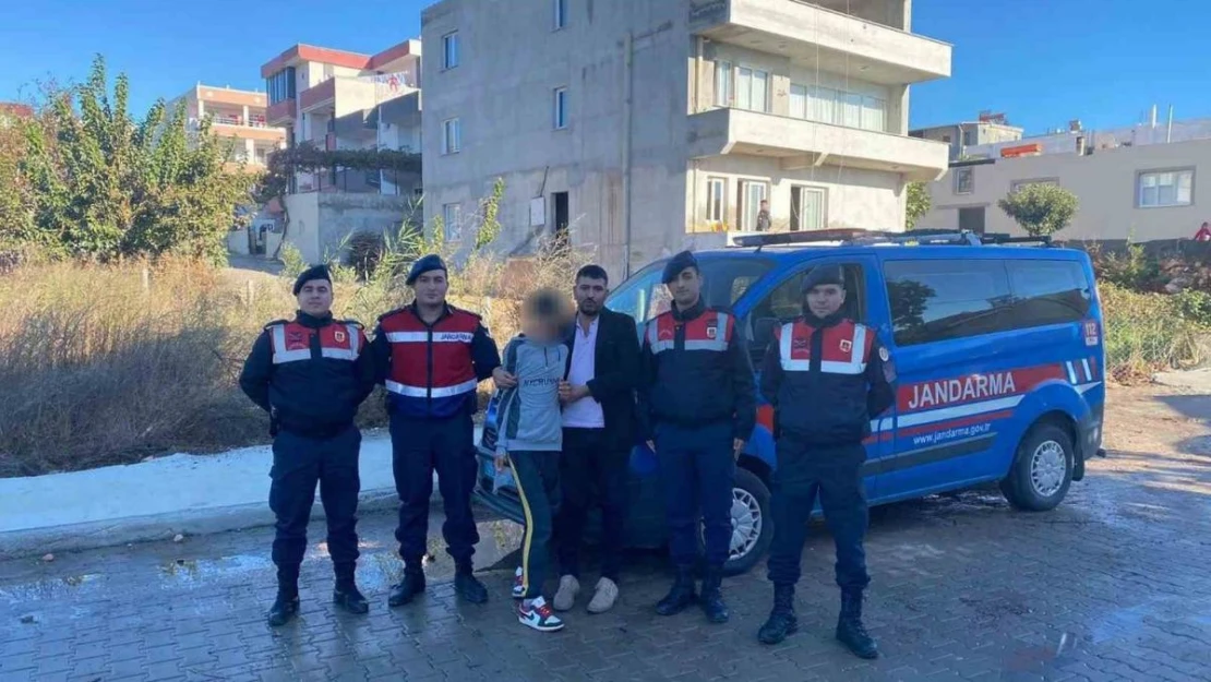 Kayıp otizmli çocuğu jandarma buldu